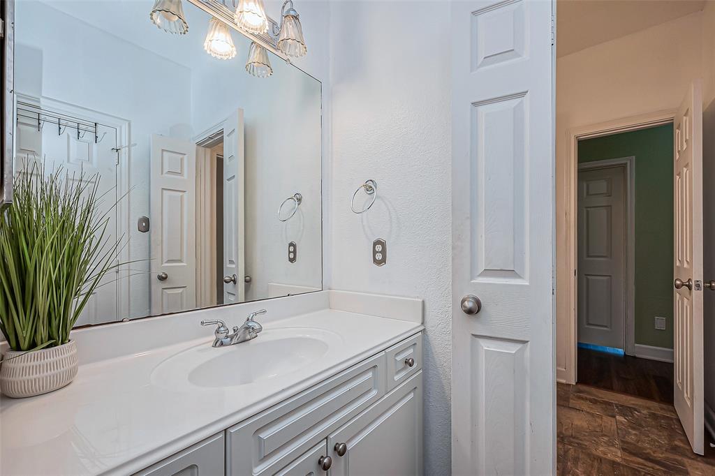 1904 Stonegrove Court, Pearland, Texas image 32