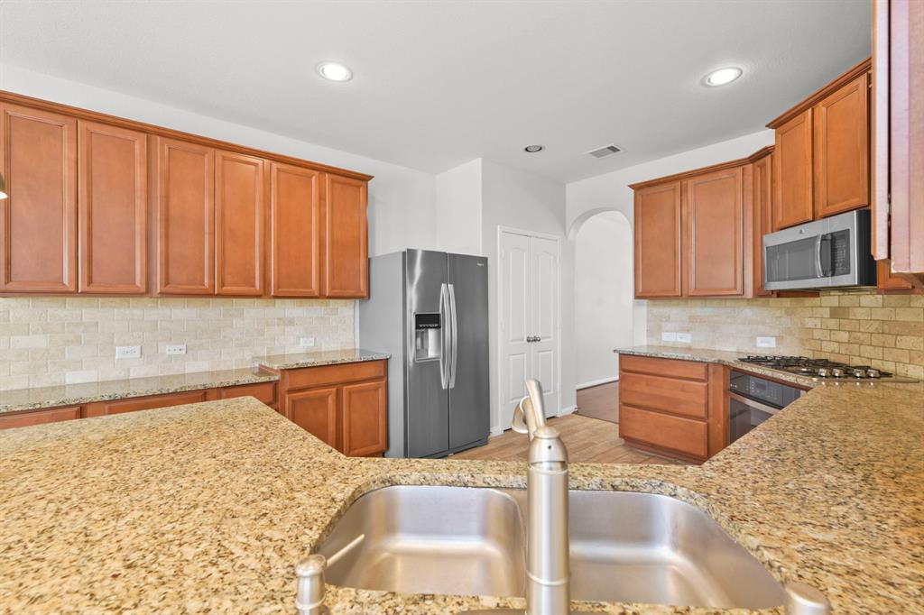 4515 Matagorda Lakes Drive, Humble, Texas image 16