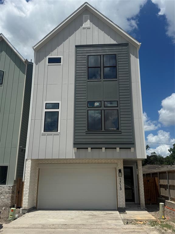 1715 Bologna Lane