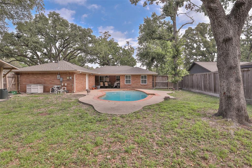6235 Queenswood Lane, Houston, Texas image 29