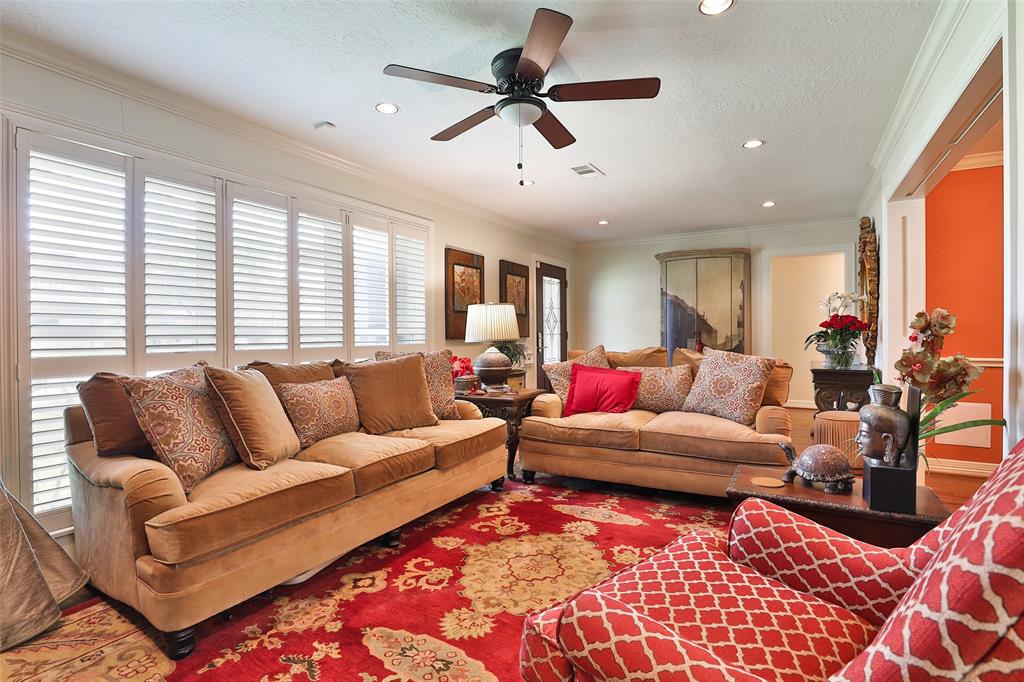 6235 Queenswood Lane, Houston, Texas image 9