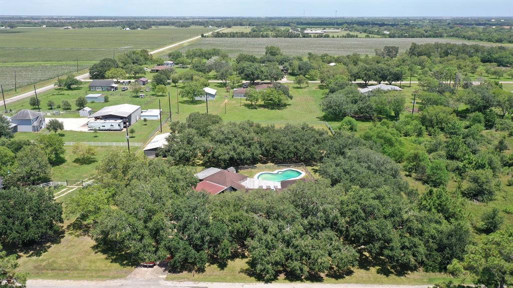 5411 Rancho Drive Drive, Needville, Texas image 2