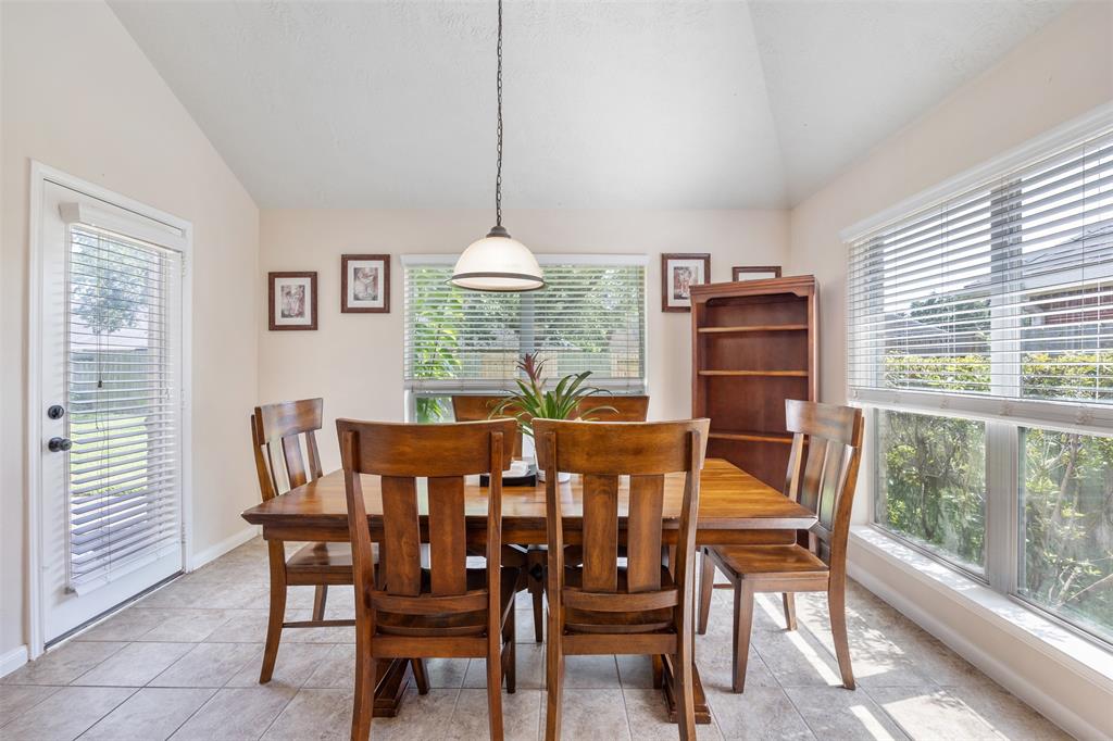 9014 Carriage Point Drive, Sugar Land, Texas image 14