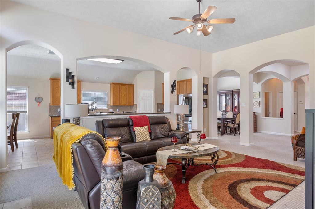 9014 Carriage Point Drive, Sugar Land, Texas image 10