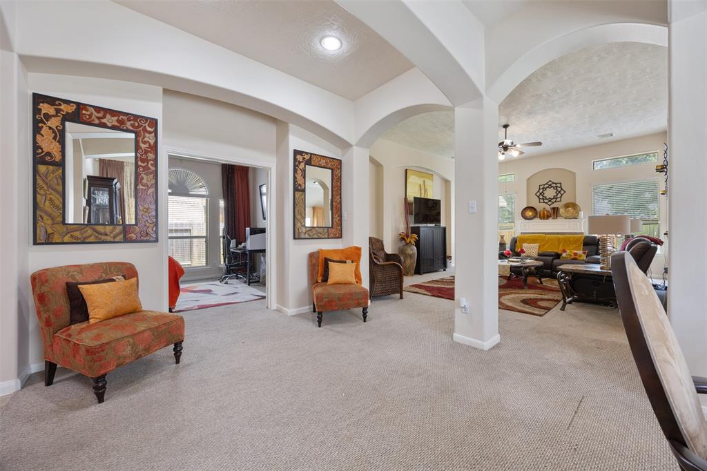 9014 Carriage Point Drive, Sugar Land, Texas image 7
