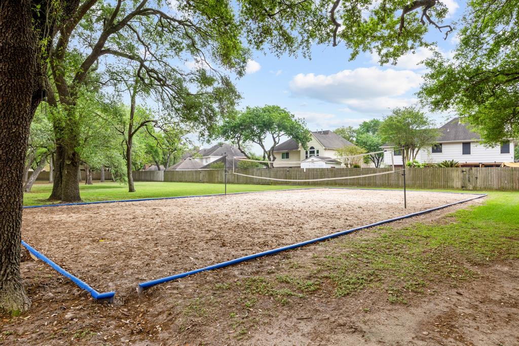 307 Capewood Drive, League City, Texas image 44
