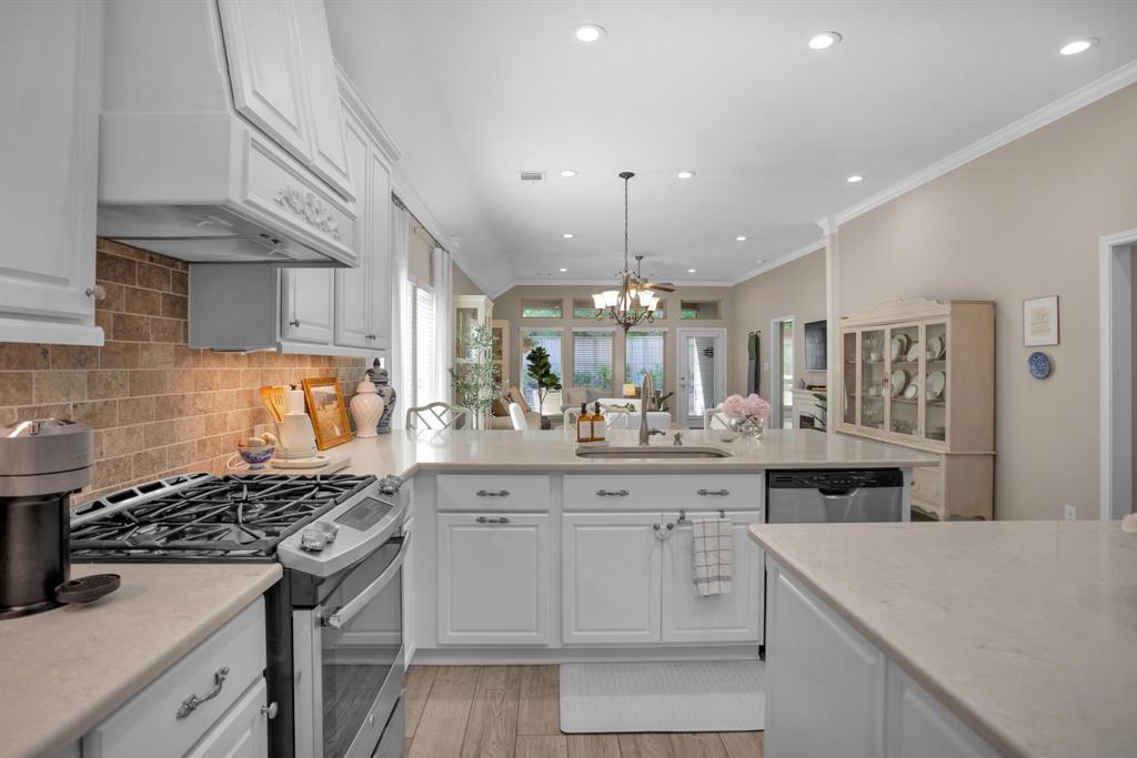 107 Sunrise Haven Drive, Montgomery, Texas image 15