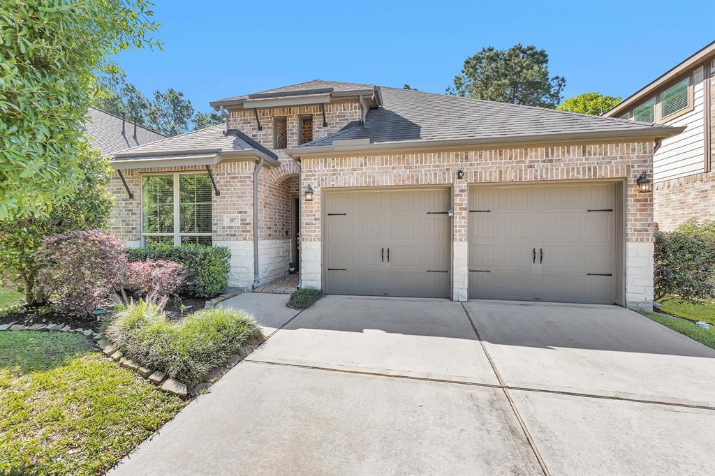 107 Sunrise Haven Drive, Montgomery, Texas image 2