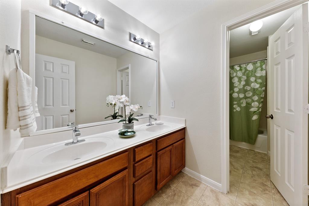 1901 Plum Falls Lane, Pearland, Texas image 28