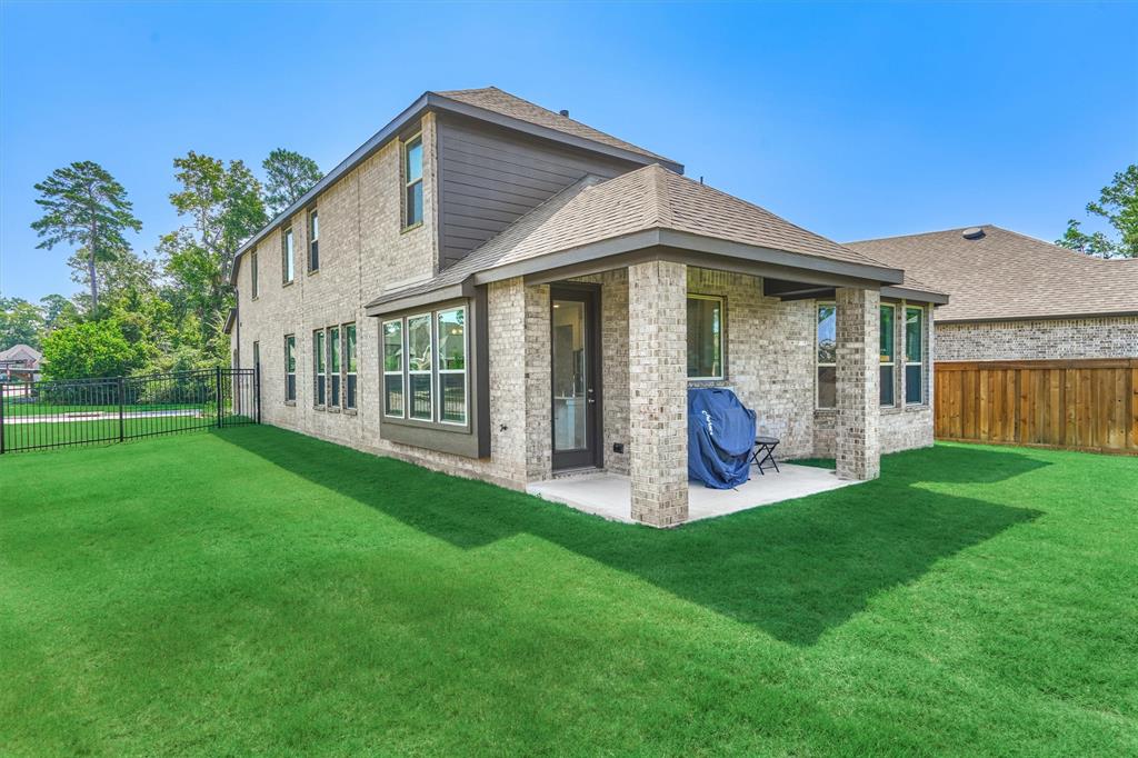 27129 Ivorywood Drive, Magnolia, Texas image 34