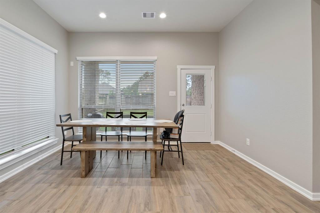 16407 Little Pine Creek Drive, Humble, Texas image 9