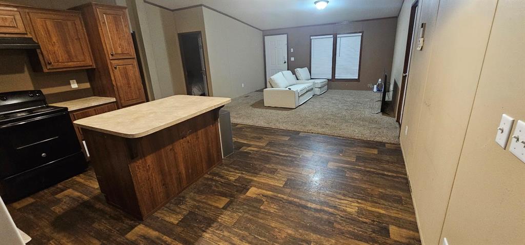 114 Dolphin Harbor, Baytown, Texas image 1
