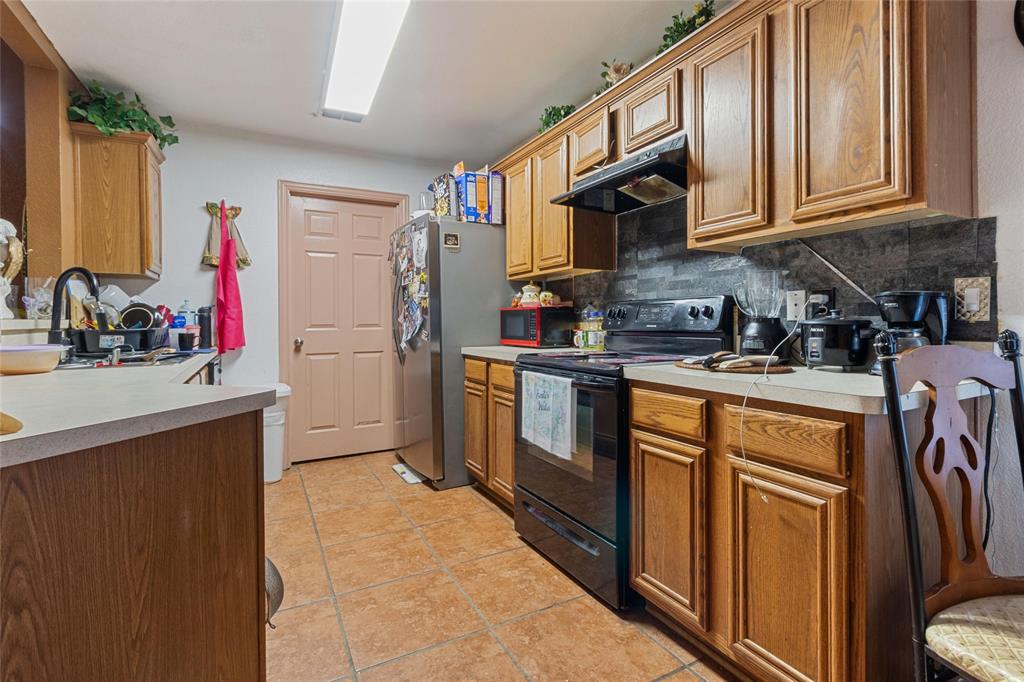 5203 Eagle Heights Drive, Dallas, Texas image 20