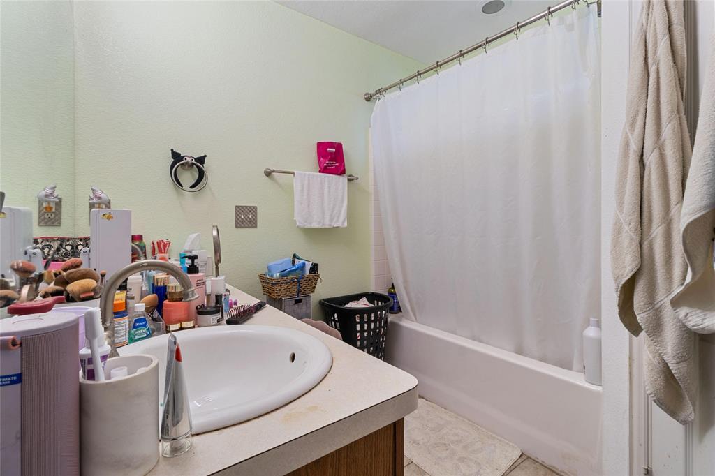 5203 Eagle Heights Drive, Dallas, Texas image 12