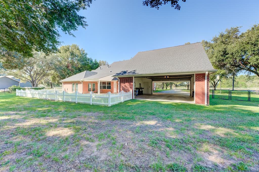 410 Brazos Hill Lane, Sealy, Texas image 38