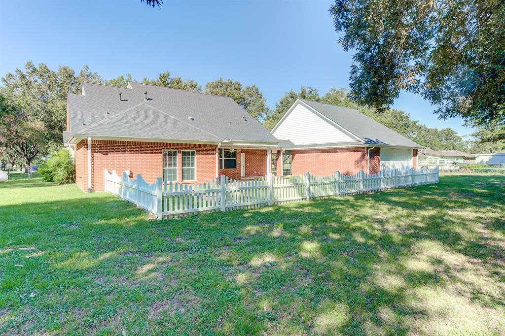 410 Brazos Hill Lane, Sealy, Texas image 40