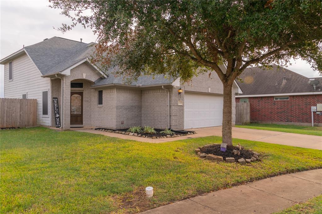 1187 Colt Creek Court Ct, Alvin, Texas image 3