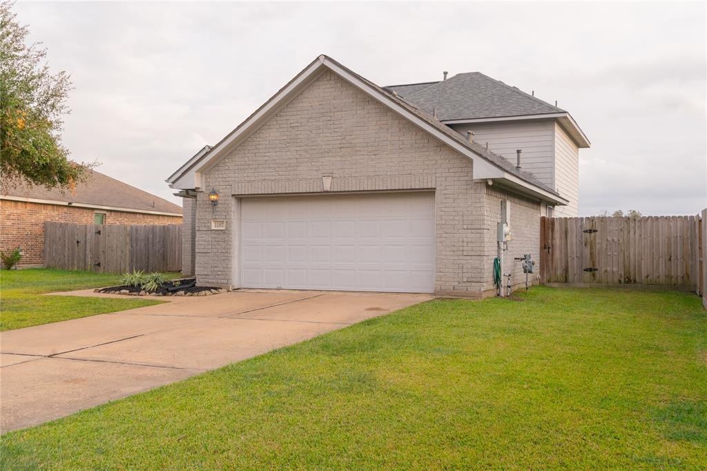 1187 Colt Creek Court Ct, Alvin, Texas image 2