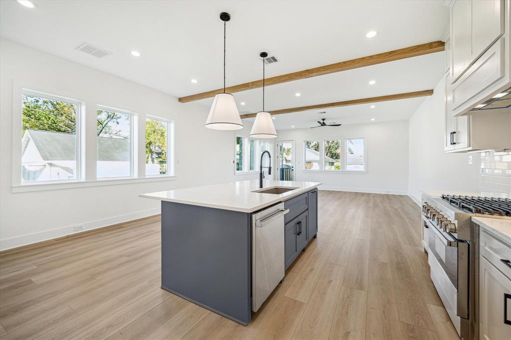 1201 E 27th Street, Houston, Texas image 6