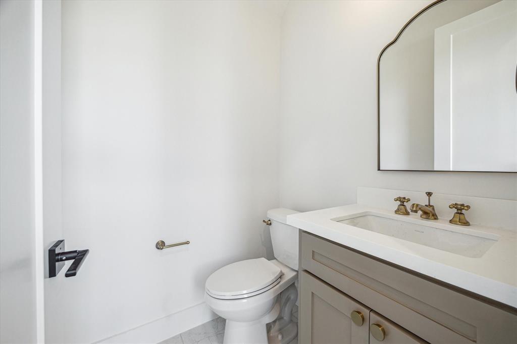1201 E 27th Street, Houston, Texas image 11