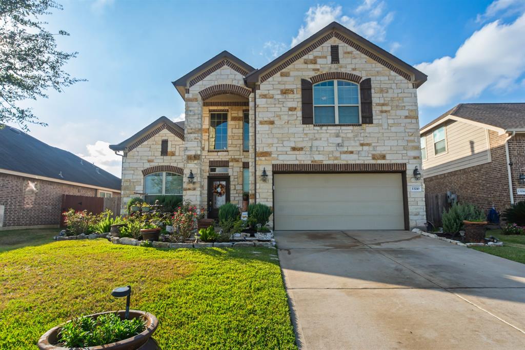 13210 Redwood Trail Lane, Rosharon, Texas image 2