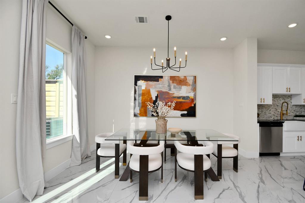5906 Saint Augustine Street #D, Houston, Texas image 11