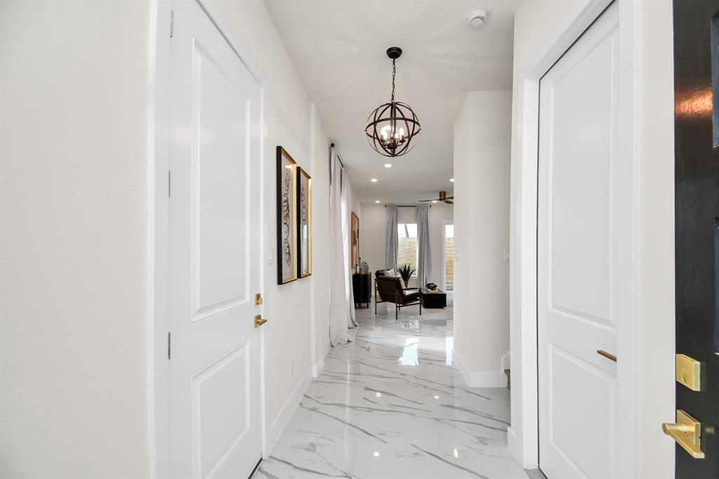 5906 Saint Augustine Street #D, Houston, Texas image 3