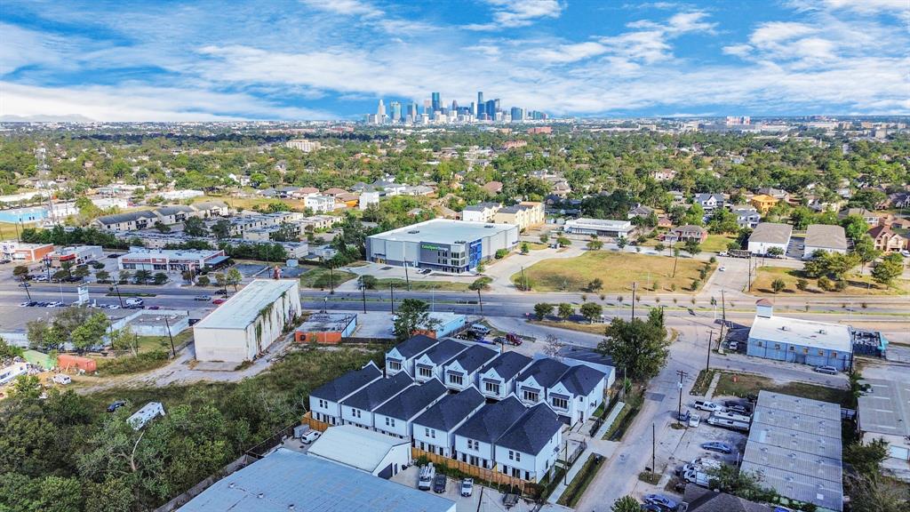 5906 Saint Augustine Street #D, Houston, Texas image 2