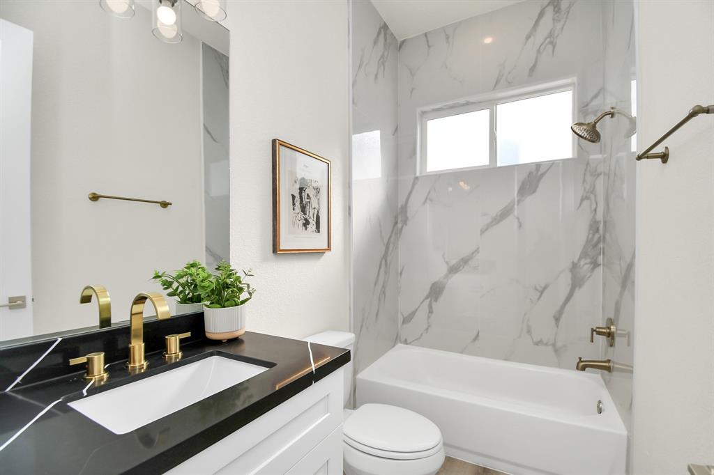 5906 Saint Augustine Street #D, Houston, Texas image 21