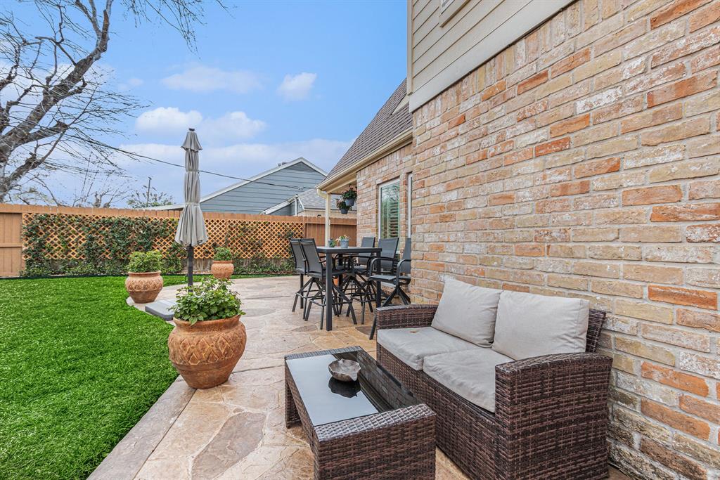 12310 Rocky Knoll Drive, Houston, Texas image 25