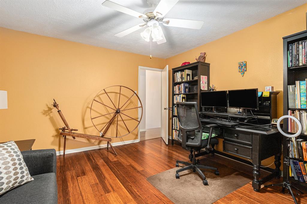12310 Rocky Knoll Drive, Houston, Texas image 23