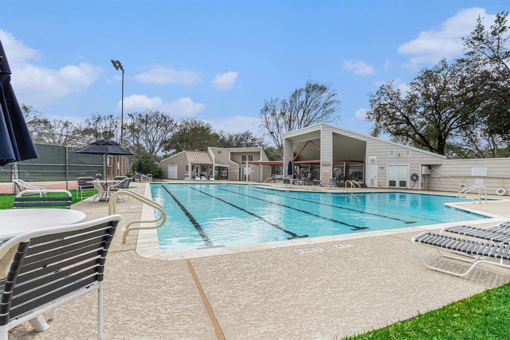 12310 Rocky Knoll Drive, Houston, Texas image 27