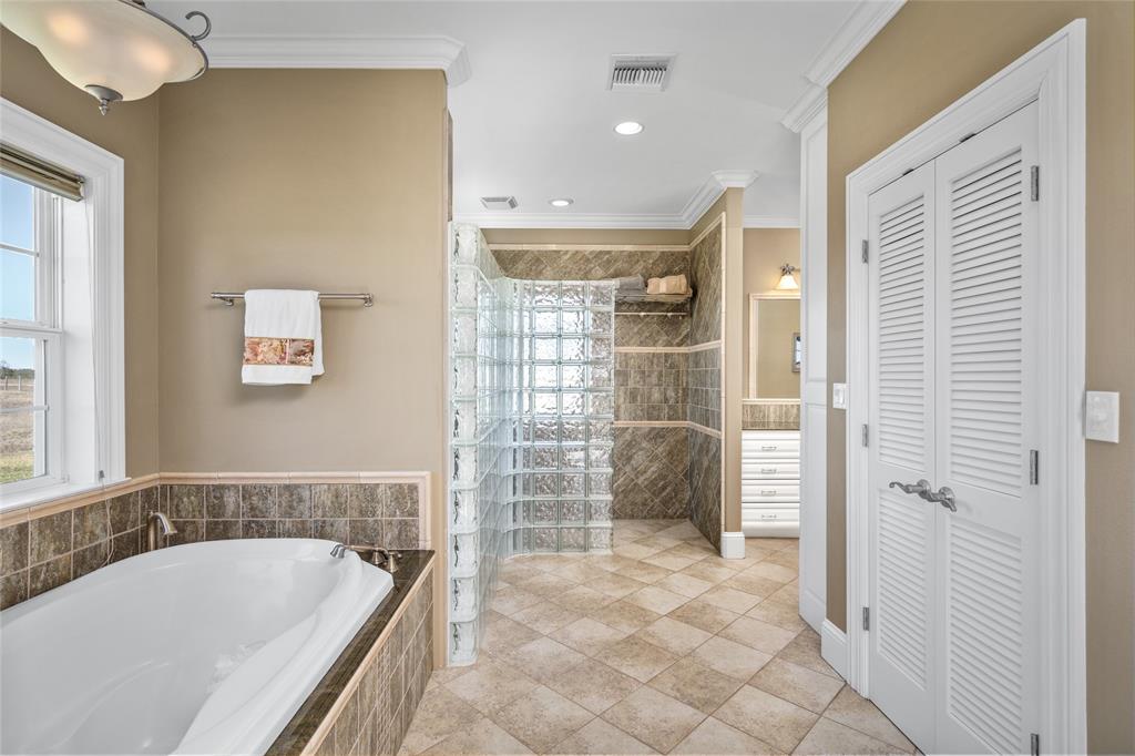 2740 Flewellen Road, Brenham, Texas image 31