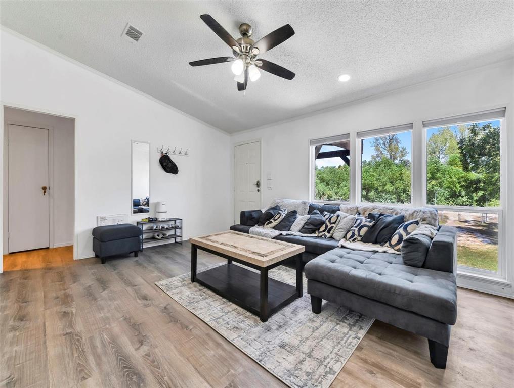 336 River Oaks Drive, Trinity, Texas image 6