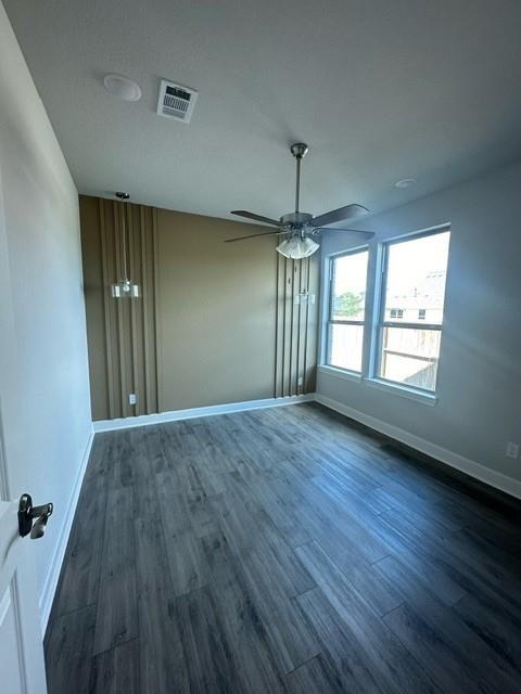 Photo 7 of 19 of 5719 Caracara Street house