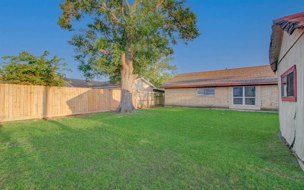 15307 Woodforest Boulevard, Channelview, Texas image 12