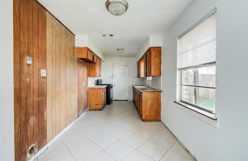 15307 Woodforest Boulevard, Channelview, Texas image 20