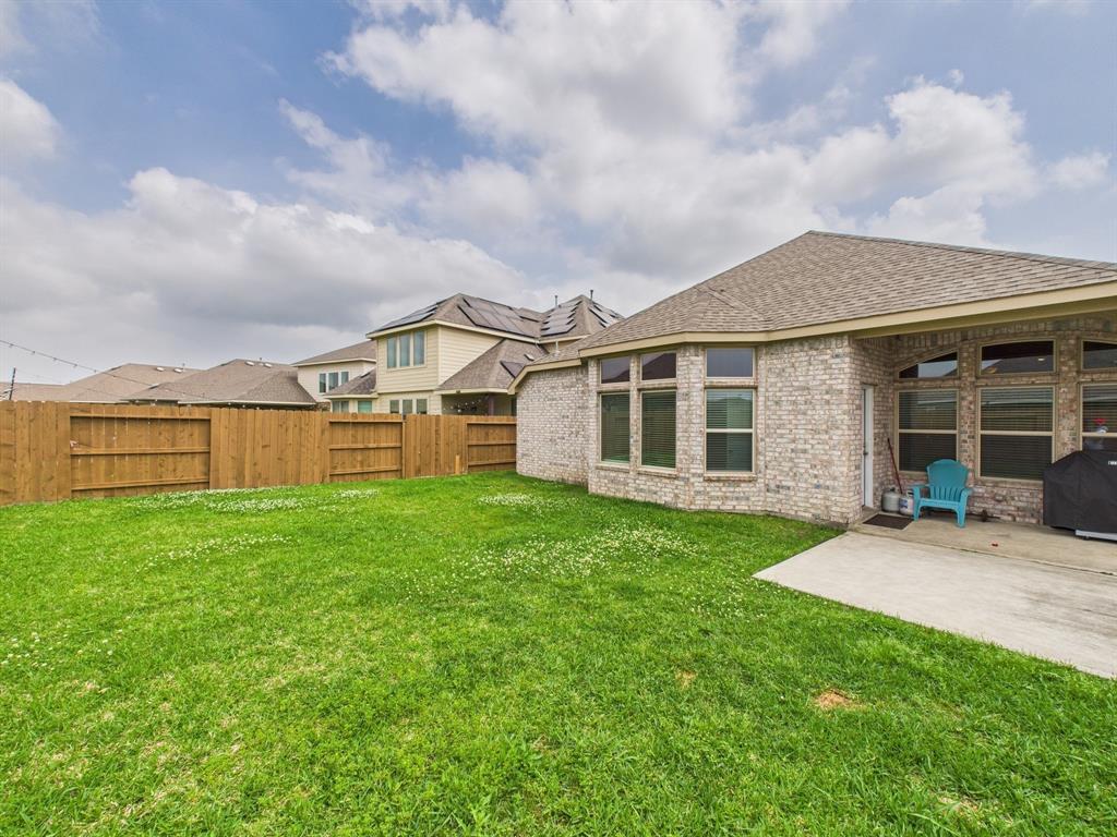 12527 Sabine Point Drive, Humble, Texas image 20