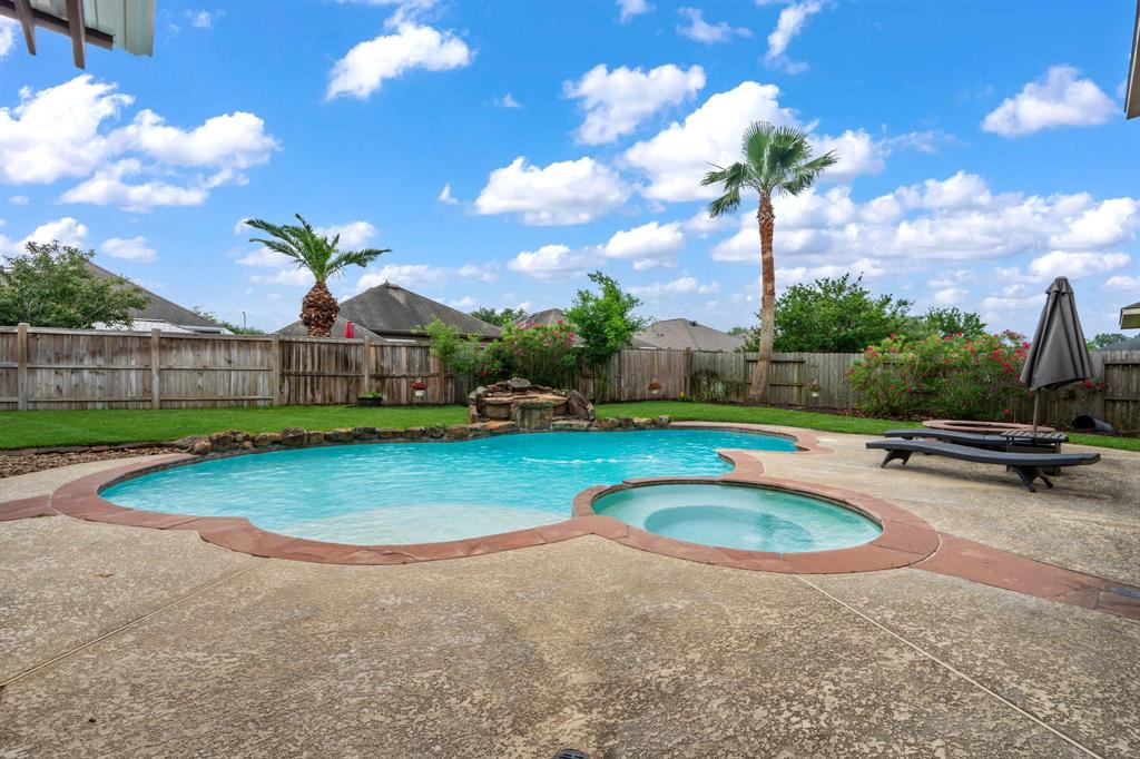 31030 Oak Forest Hollow Lane, Spring, Texas image 5