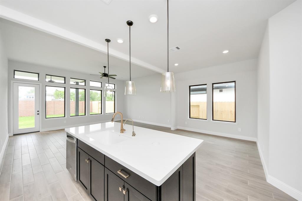 10318 Water Harbor Drive, Missouri City, Texas image 26
