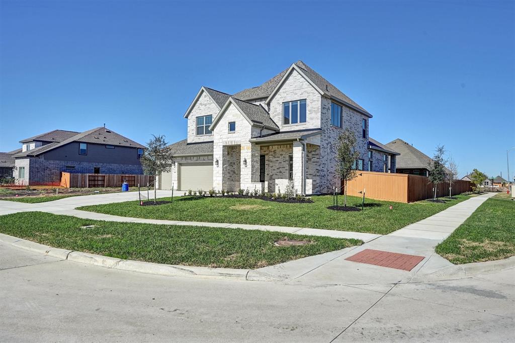 2831 Obsidian Drive, Iowa Colony, Texas image 3