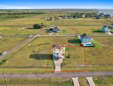 A home in Anahuac