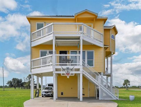 A home in Anahuac