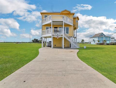 A home in Anahuac