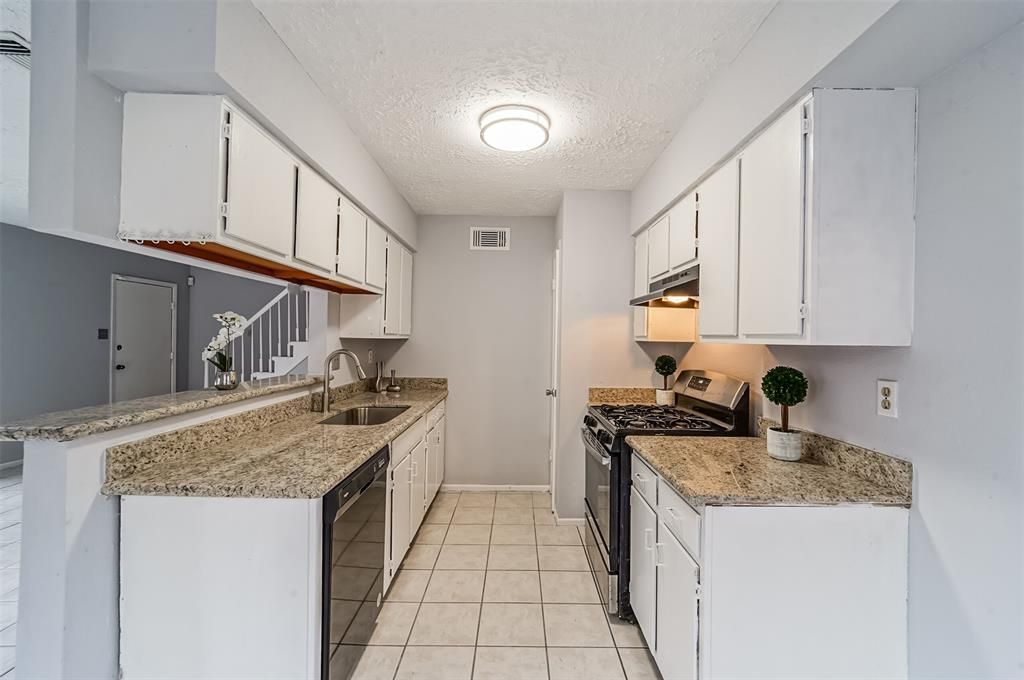 Photo of 10910 Drakeland Drive, Humble, TX 77396 (MLS # 3762231)