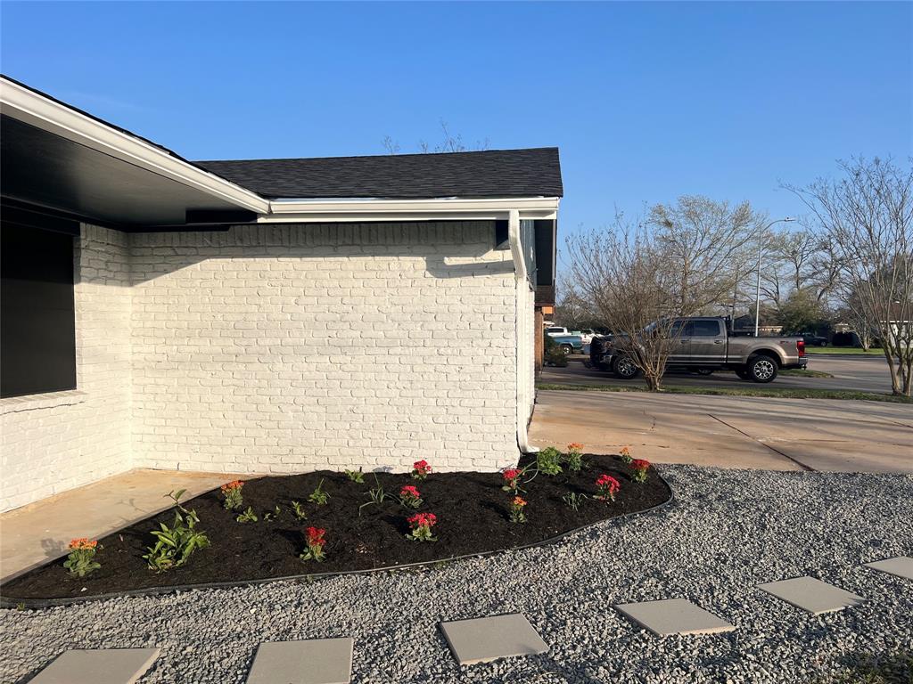 227 Mimosa Street, Lake Jackson, Texas image 6