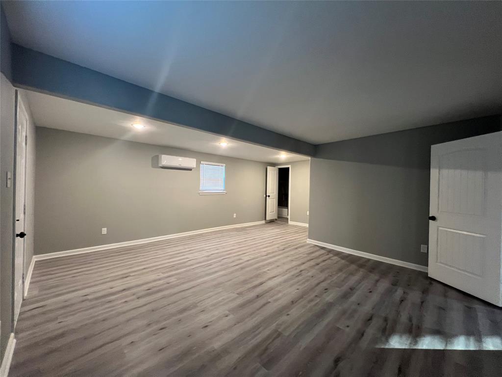 227 Mimosa Street, Lake Jackson, Texas image 18
