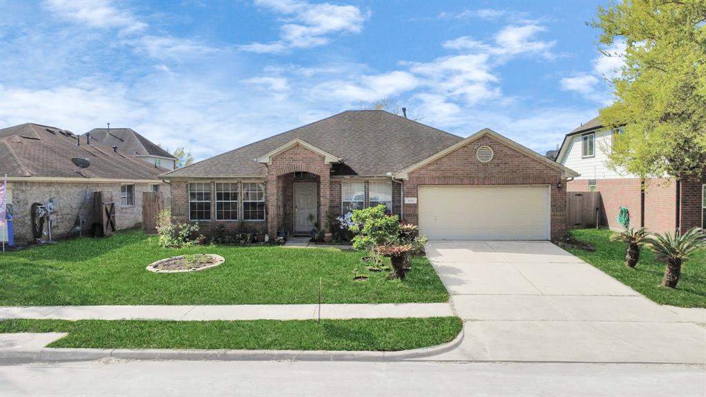 4516 Teal Glen Street, Pearland, Texas image 1