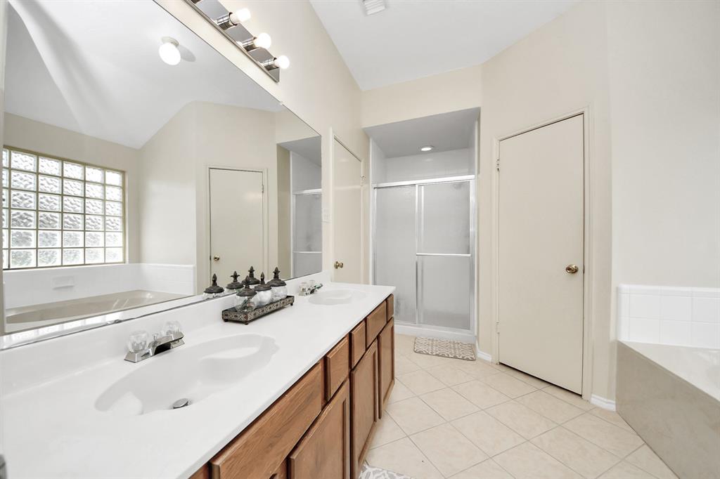 4516 Teal Glen Street, Pearland, Texas image 16