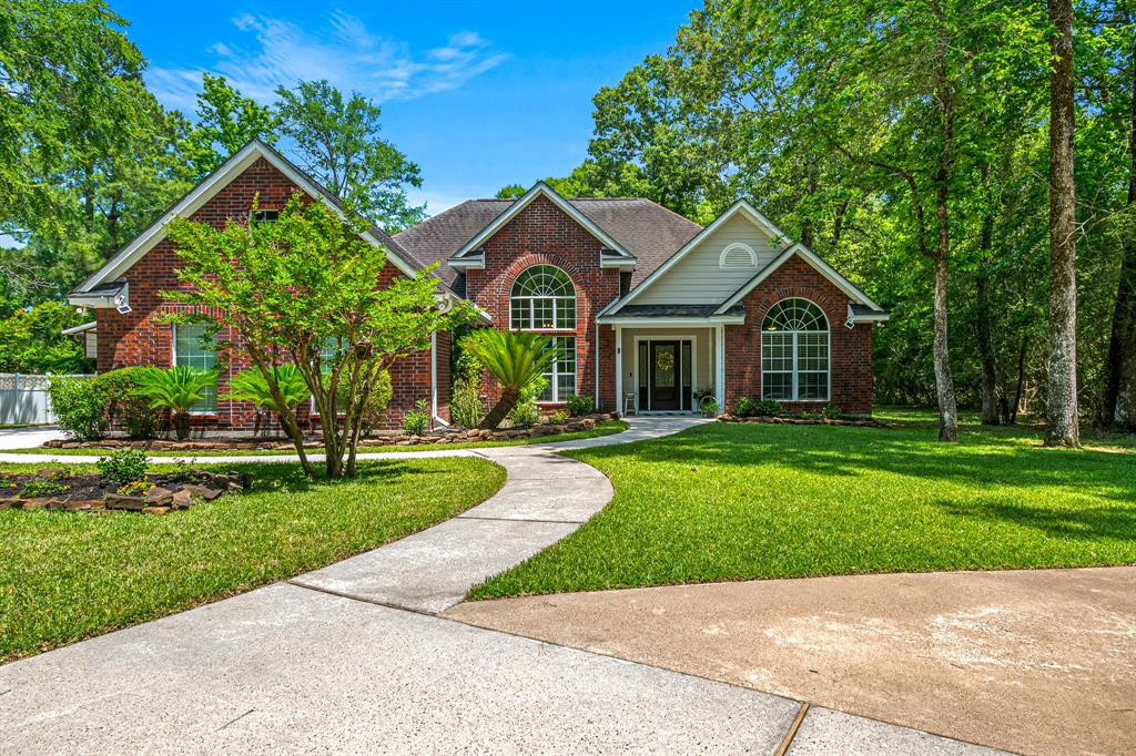 6 Lake Forest Drive